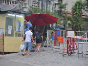 Đi giao hàng ở Hà Nội, người phụ nữ dương tính với SARS-CoV-2