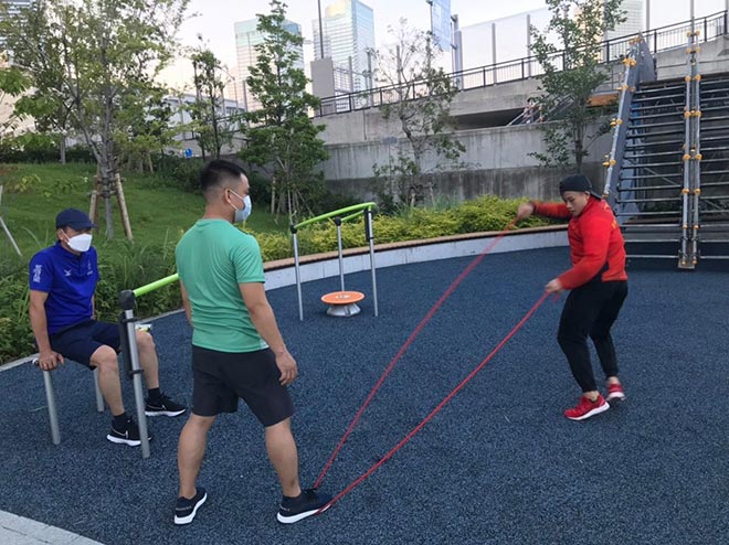 How do Vietnamese athletes practice at the Olympic village to deal with Covid-19?  - ten