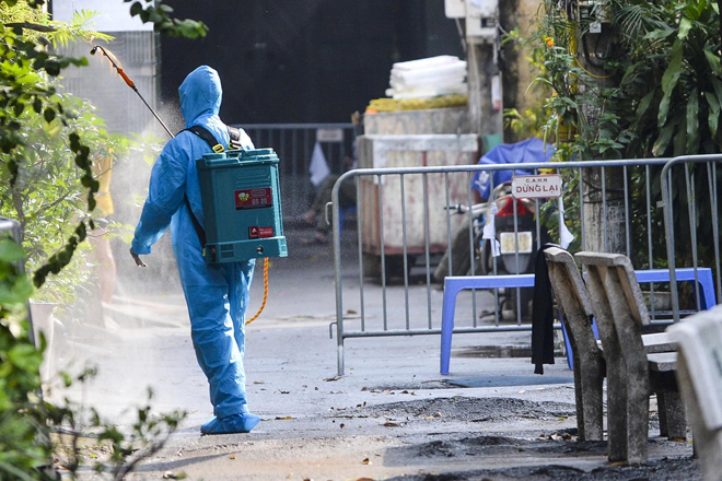 Hà Nội phát hiện thêm 19 ca dương tính SARS-CoV-2, CDC ra thông báo khẩn - 2