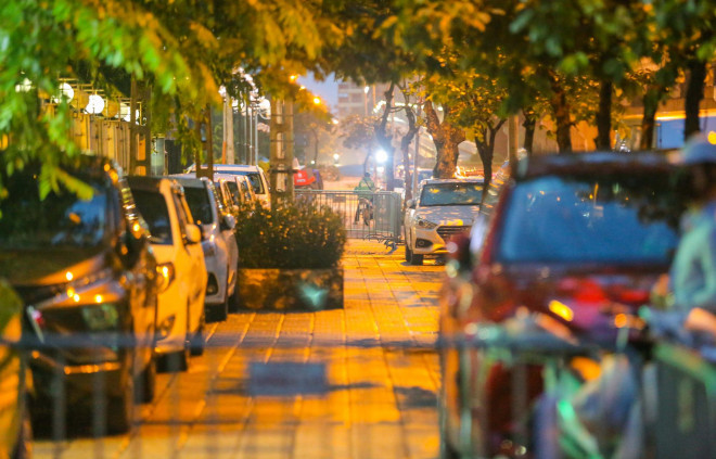 CLIP: Phong toả 2 toà chung cư với hơn 4.000 cư dân liên quan 3 ca dương tính SARS-CoV-2 - 7