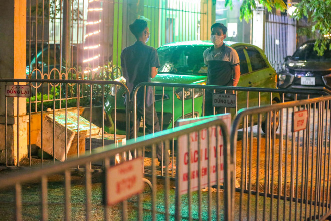 CLIP: Phong toả 2 toà chung cư với hơn 4.000 cư dân liên quan 3 ca dương tính SARS-CoV-2 - 11