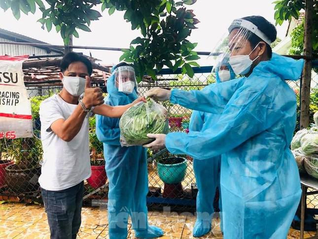 Những hình ảnh ‘biết nói’ ở vùng dịch Bình Dương - 13