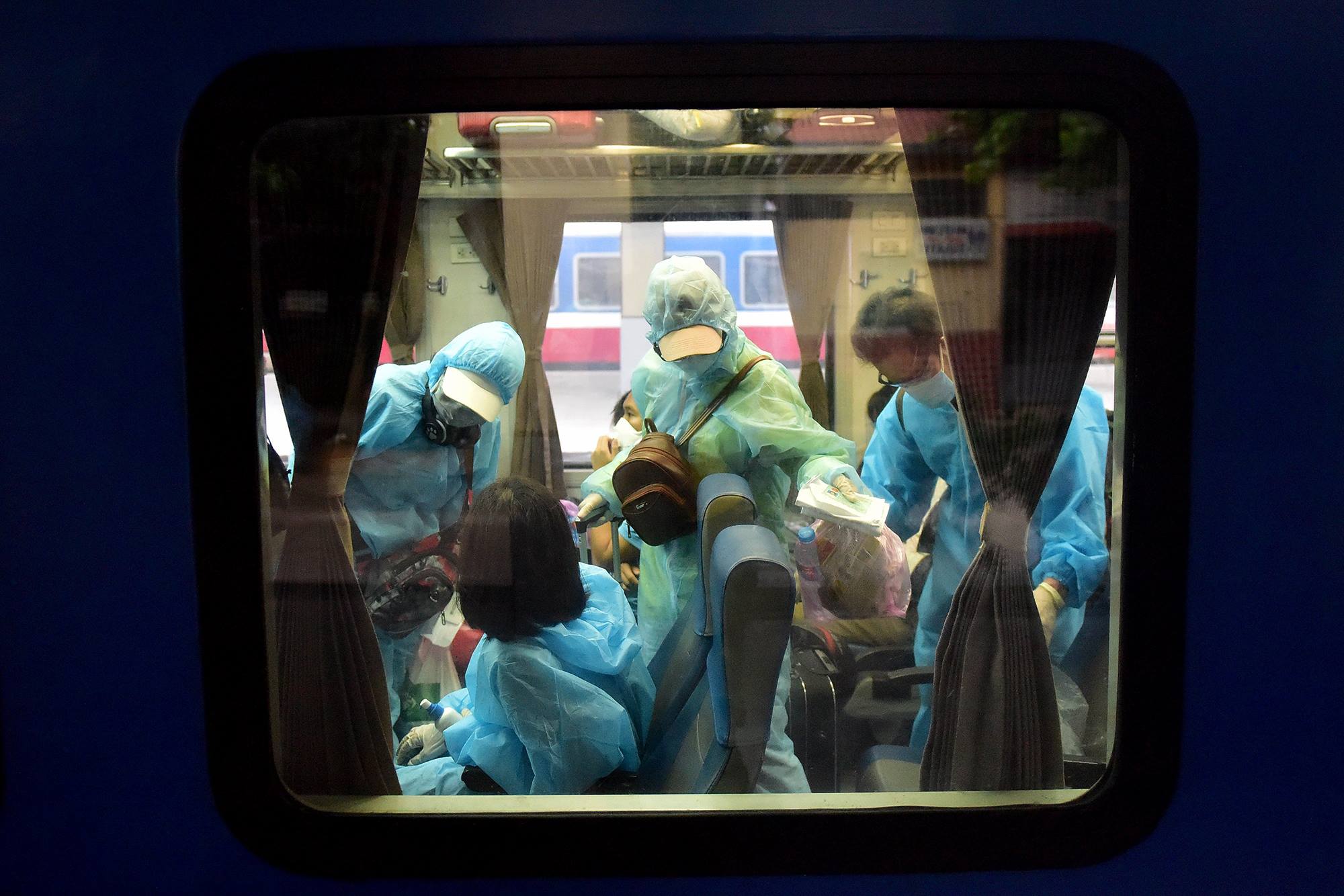 720 người Hà Tĩnh rời TP.HCM trên chuyến tàu đặc biệt - 15