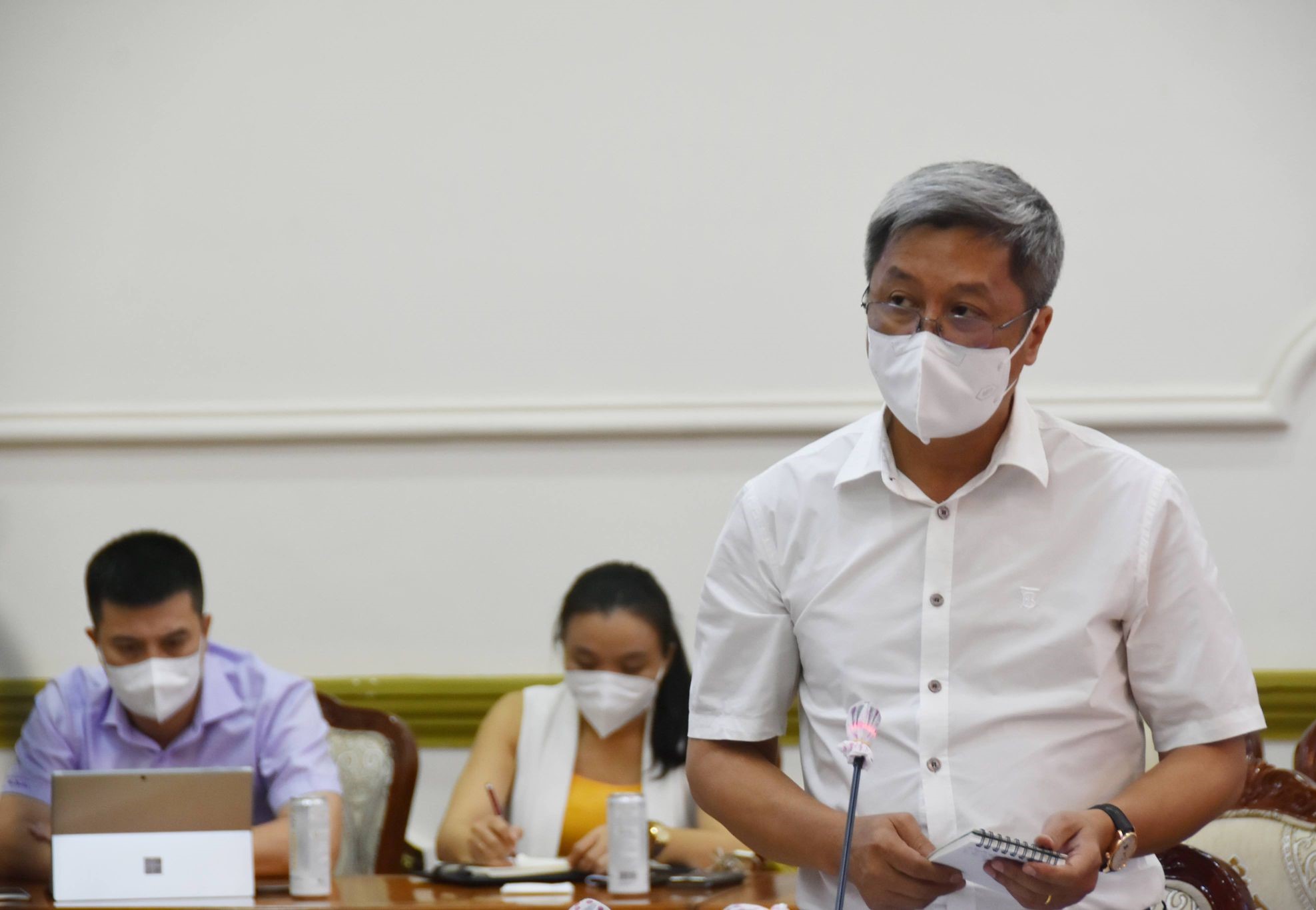 Thứ trưởng Y tế Nguyễn Trường Sơn khẩn thiết kêu gọi đồng nghiệp hỗ trợ TP.HCM chống dịch - 1