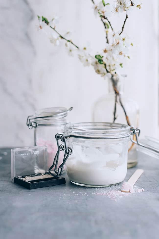 Bí mật để bạn có làn da bóng, mềm đẹp như lụa satin - 1