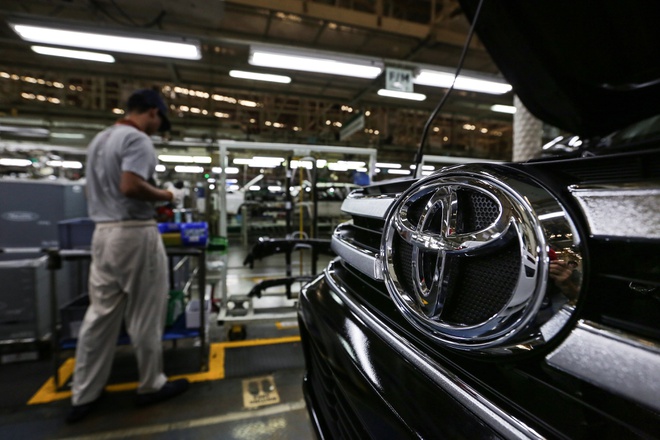 Xe Toyota nhập Thái Lan có thể bị khan hàng trong thời gian tới - 1