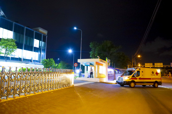 Hành trình giành lại sự sống ở "lằn ranh sinh tử" cho bệnh nhân COVID-19 - 14