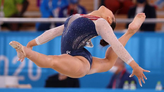 H'Mong girl wins Olympic gold: Beauty rocked American sports - 3