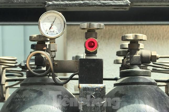 Cận cảnh nhà máy sản xuất oxy y tế 'khổng lồ' phục vụ bệnh viện điều trị COVID-19 - 9