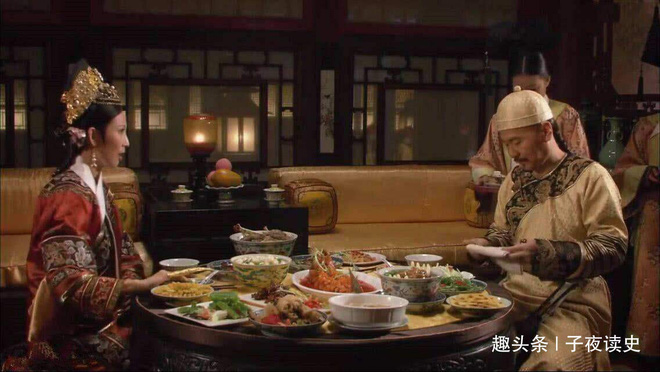 Tiết lộ về cách thái giám xử lý đồ ăn thừa của hoàng đế Trung Hoa sau mỗi bữa ngự thiện - 1