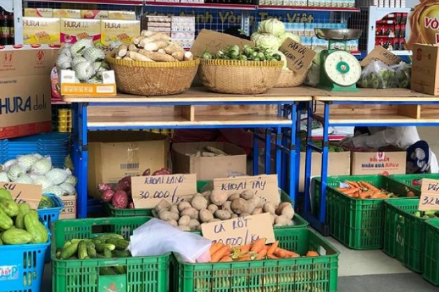 Xuất hiện siêu thị 0 đồng tại Hà Nội với hơn 60 mặt hàng thiết yếu hỗ trợ người khó khăn do Covid-19