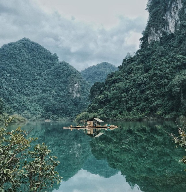 Hồ Thang Hen - Cao Bằng: Ngỡ ngàng trước vẻ đẹp tuyệt sắc huyền bí của núi rừng Đông Bắc - 5