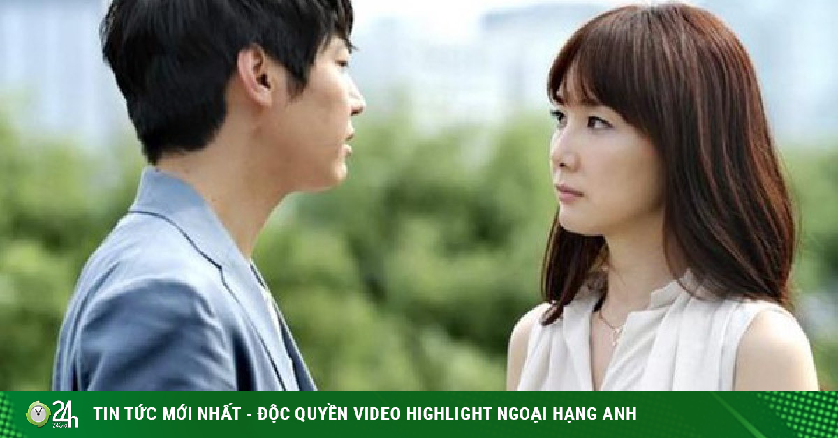 Bất ngờ đến cơ quan chồng, vợ lập tức ly hôn vì chiếc ghế lạ trong phòng thay đồ