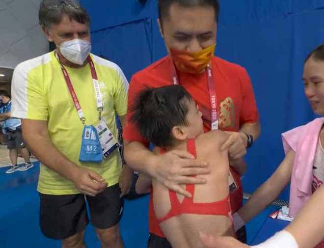 The miracle of a 14-year-old Chinese girl winning Olympic gold made her opponents respect - 1