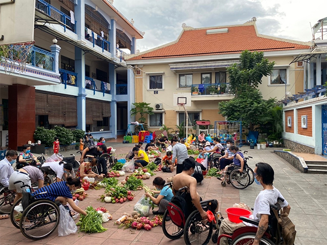 Nguyễn Công Bình – từ giám đốc, diễn giả thành tài xế chở rau 0đ - 2