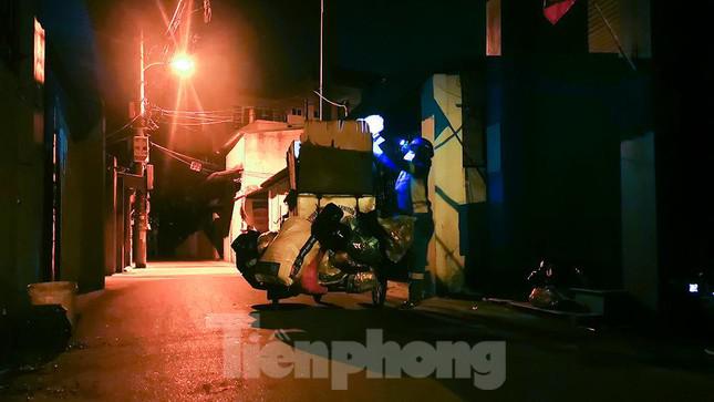 Đêm không ngủ của công nhân môi trường Hà Nội - 7
