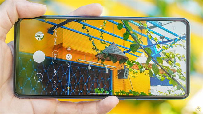 Những lựa chọn tốt hơn iPhone 12 Mini, giá lại thấp hơn - 3