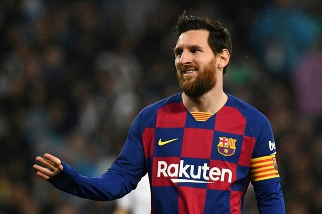 Messi vừa rời Barcelona đến PSG với mức lương 35 triệu Euro/năm (gần 927 tỷ đồng). Không có chuyện mức lương 50 triệu Euro như đồn đoán.
