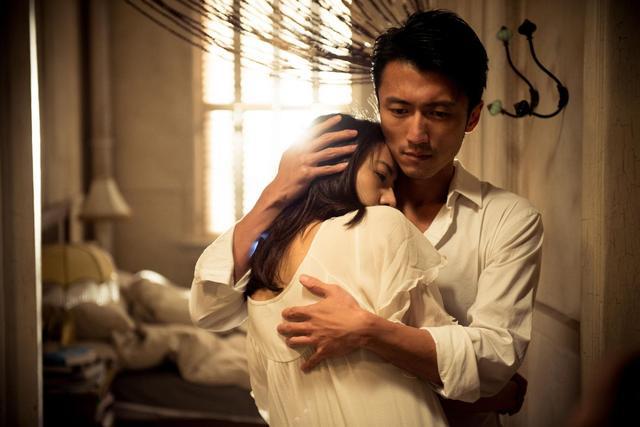 Kỷ niệm 10 năm ngày cưới, món quà vợ đòi chồng tặng khiến anh khóc nghẹn nhưng kiên quyết không đồng ý - 1