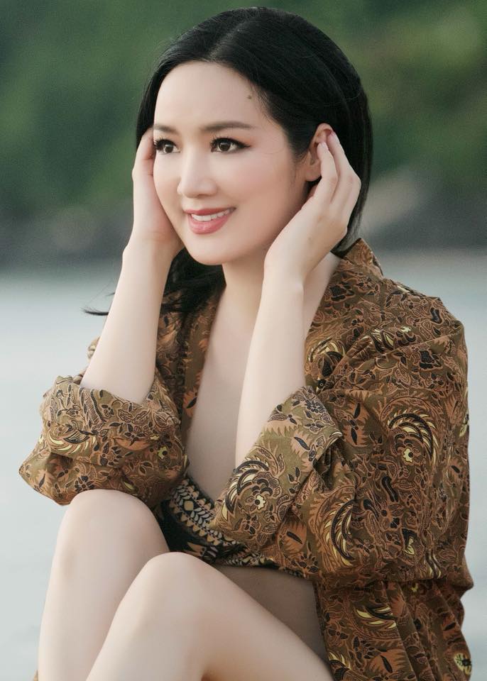 Vẻ đẹp nghiêng thành thời trẻ khiến nhiều tỷ phú “ngã gục” của hoa hậu Đền Hùng - 6