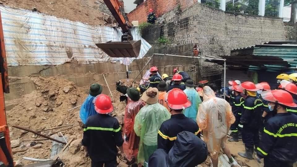 Quảng Ninh: Sạt lở đất, vùi lấp 4 công nhân xây dựng - 3