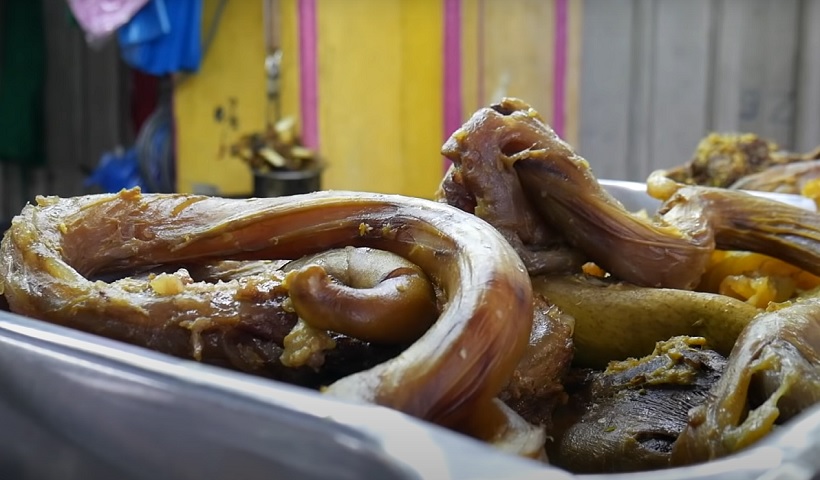 Những món ăn kì lạ và kinh dị ở Malaysia, không mấy ai đủ dũng cảm để động vào - 1