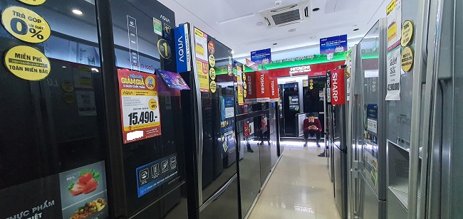 Nóng tuần qua: Dân Hà Nội đua nhau mua tủ lạnh, chủ cửa hàng vẫn than khó bán? - 1