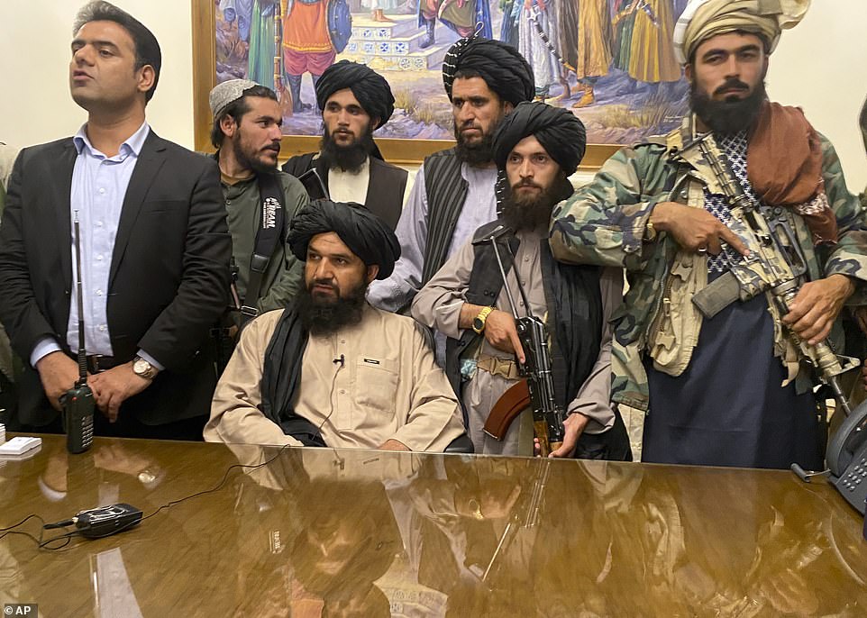 Taliban lấy sức mạnh ở đâu chống Mỹ 20 năm, càng bị đánh càng ngoi dậy? - 1