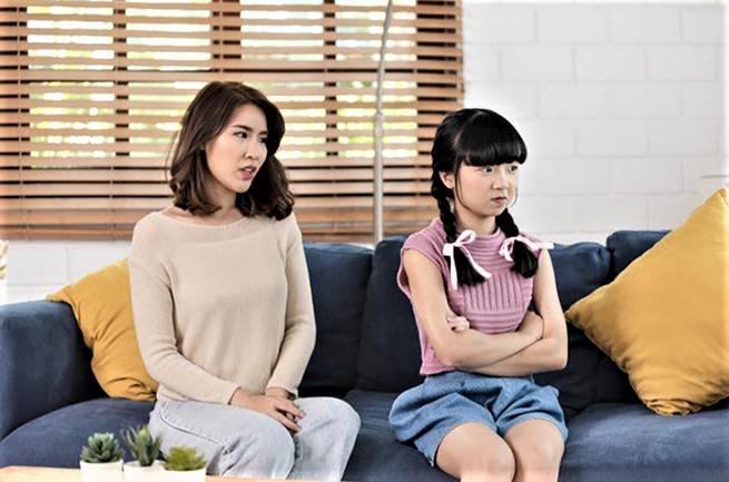 Sống chung với con riêng của chồng, làm thế nào để hòa hợp? - 1