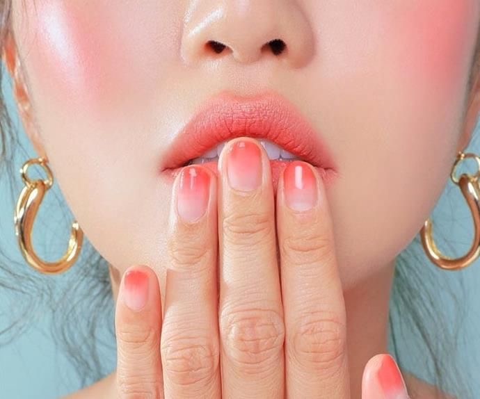 Những cách đơn giản thêm sắc hồng đào cho đôi môi bạn - 1