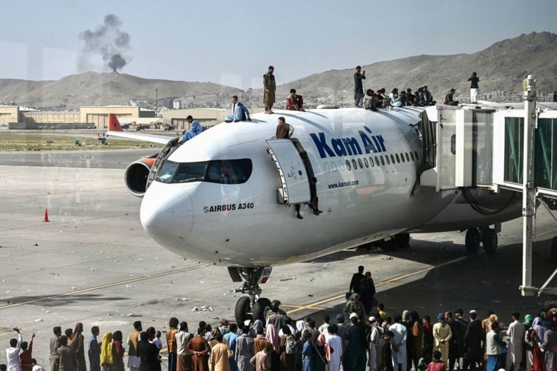 12 người chết vì trúng đạn hoặc giẫm đạp trong hỗn loạn ở sân bay Kabul - 1