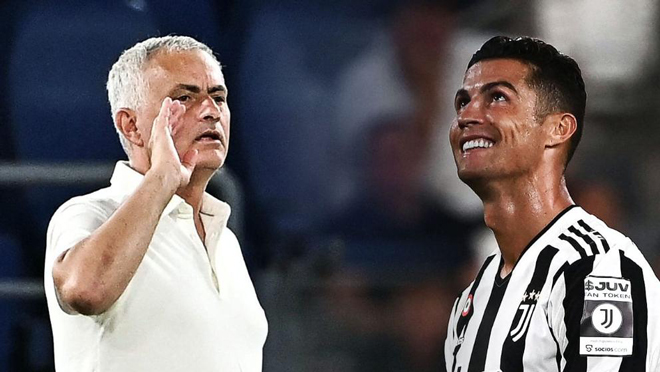 Mourinho hậm hực vì Ronaldo ở lại Juventus, sợ hóa &#34;bom nguyên tử&#34; Serie A - 1