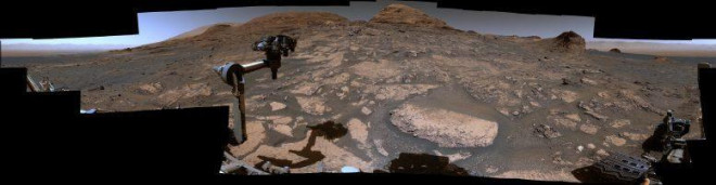 Tàu thám hiểm sao Hỏa của NASA khám phá cảnh quan đang thay đổi - 1