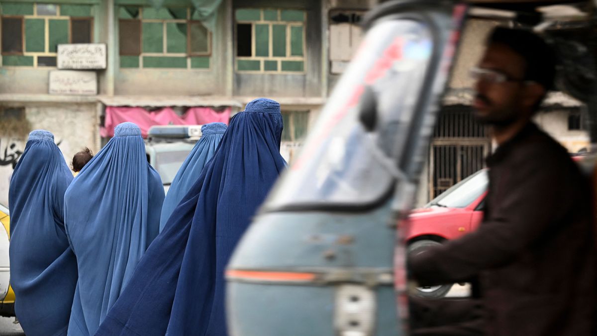 CNN: 3 phụ nữ nói về cuộc sống ở Afghanistan dưới thời “Taliban 2.0” - 1