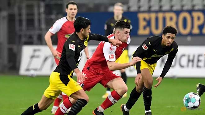 Video Freiburg - Dortmund: Haaland chết lặng, cú sốc đội bóng vàng đen - 1