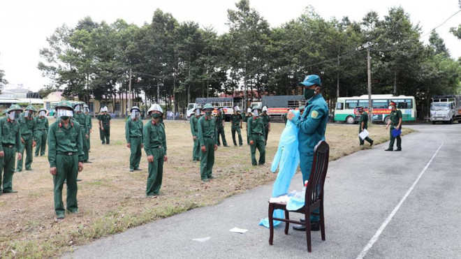 TP HCM: Quân đội hỗ trợ công an trấn áp, xử lý đối tượng chống người thi hành công vụ - 2