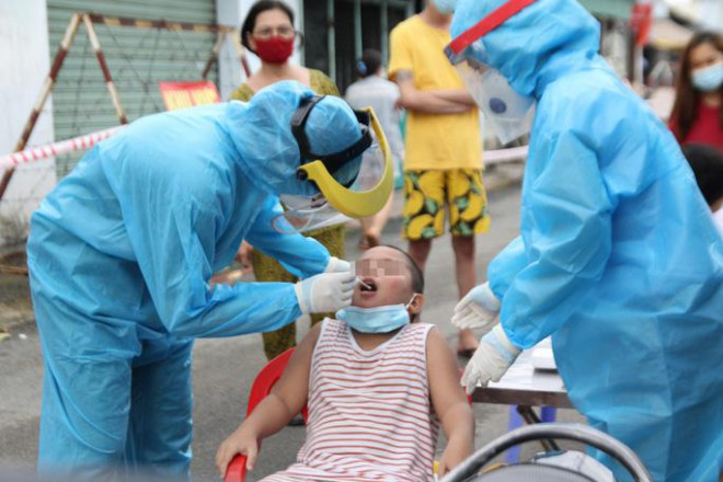 Chủ tịch Nguyễn Thành Phong ban hành chỉ thị khẩn về phòng, chống dịch Covid-19 - 2