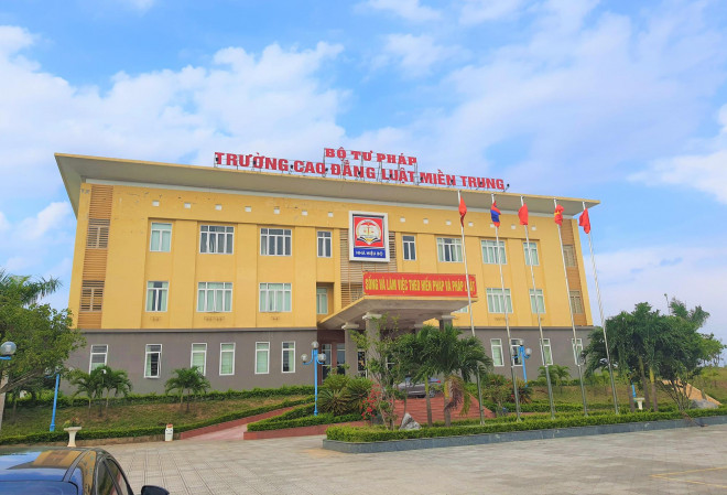 Hai chuyến bay chở gần 400 bà bầu, trẻ em từ TP HCM về đến Quảng Bình - 15