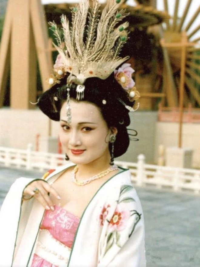 Dương Quý Phi đẹp nhất màn ảnh" bị loại chỉ vì 1 cảnh hôn, từ chối vai lẳng lơ - Giải trí