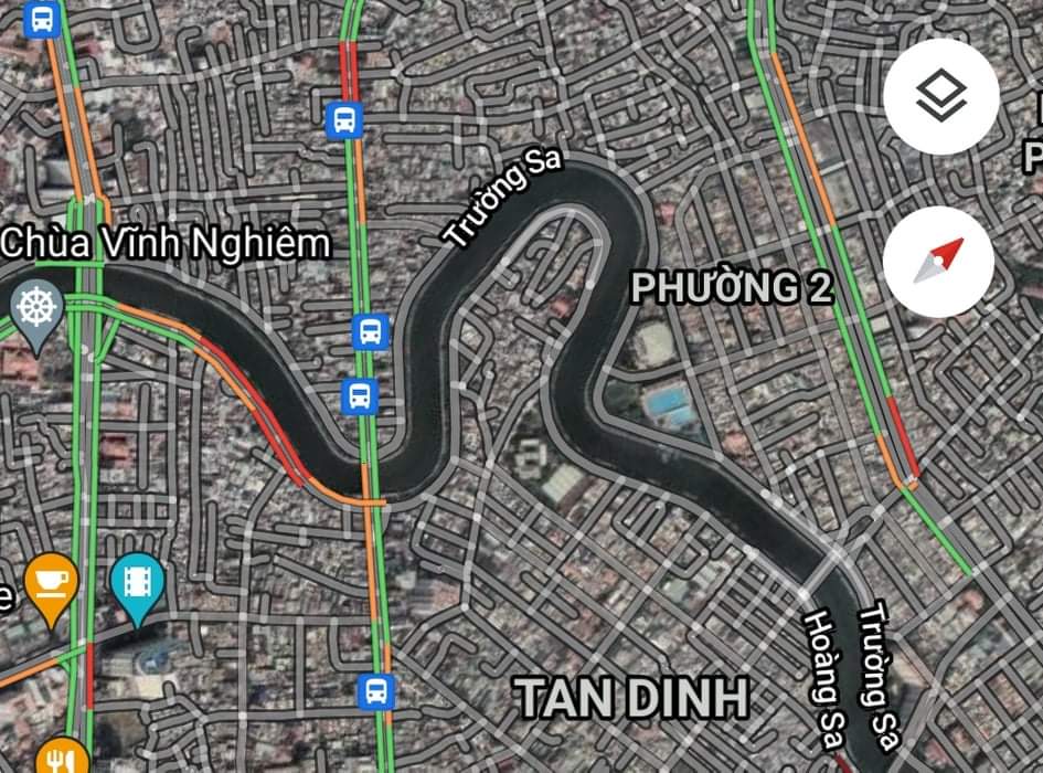 Google Maps TP.HCM: Google Maps TP.HCM đã trở nên chính xác hơn bao giờ hết. Tích hợp các bản đồ định vị nhanh chóng, người dùng có thể tìm đường đi ngắn nhất để đến đích với sự dẫn đường chính xác và tiện ích. Google Maps TP.HCM sẽ là công cụ cần thiết cho mọi người khi đi du lịch hoặc làm việc trong thành phố này.