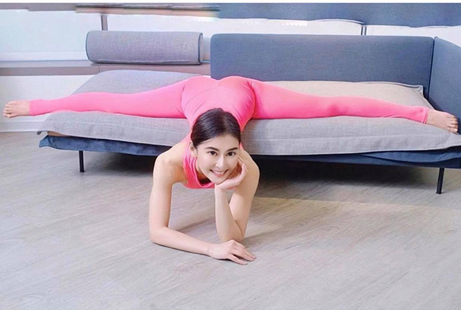 Cô gái gây sốt vì tập yoga dưới suối khoe vóc dáng đẹp như tạc tượng - 7