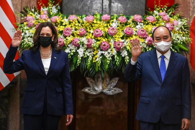 Chủ tịch nước Nguyễn Xuân Phúc hội kiến Phó Tổng thống Mỹ Kamala Harris - 4