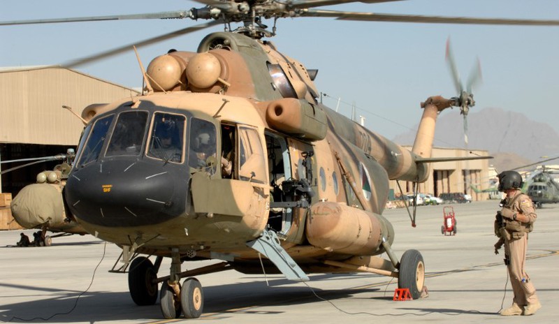 Taliban “vớ được” hơn 100 trực thăng quân sự Nga sản xuất - 1