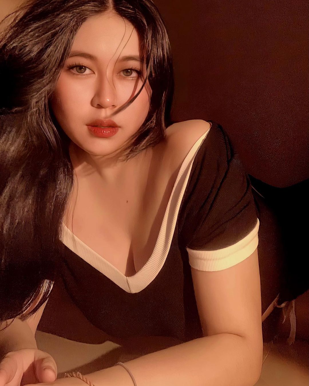 Nữ sinh Đà Nẵng có vóc dáng mũm mĩm, học theo style của Kylie Jenner - 1