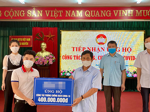 Nguyễn Tuấn Anh chung tay ủng hộ chống dịch Covid - 1