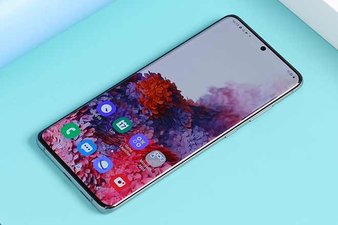 Top smartphone pin "trâu" nhất thị trường thời điểm này - 4