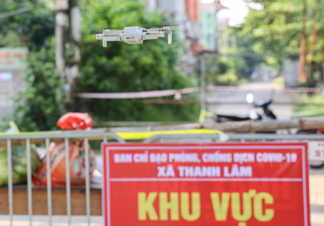 Close-up monitoring of thousands of people in the blocked area with drones, violators will be fined - 7