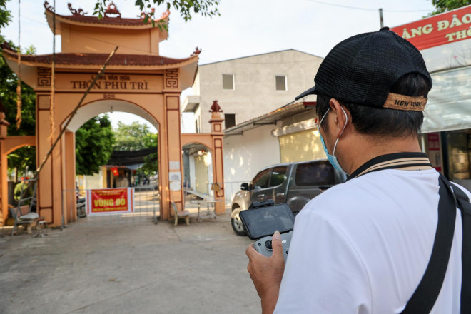 Close-up monitoring of thousands of people in the blocked area with drones, violators will be fined - 10