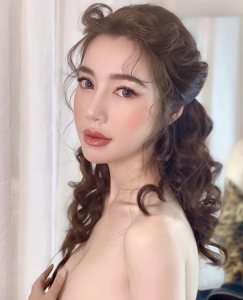 “Đệ nhất vòng 1 đẹp showbiz Việt” bán nude khoe số đo hoàn mỹ 88cm - 1