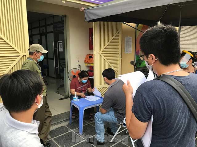 Hà Nội: Công an sẽ thẩm định, cấp Giấy đi đường cho từng người, có nhận diện - 1